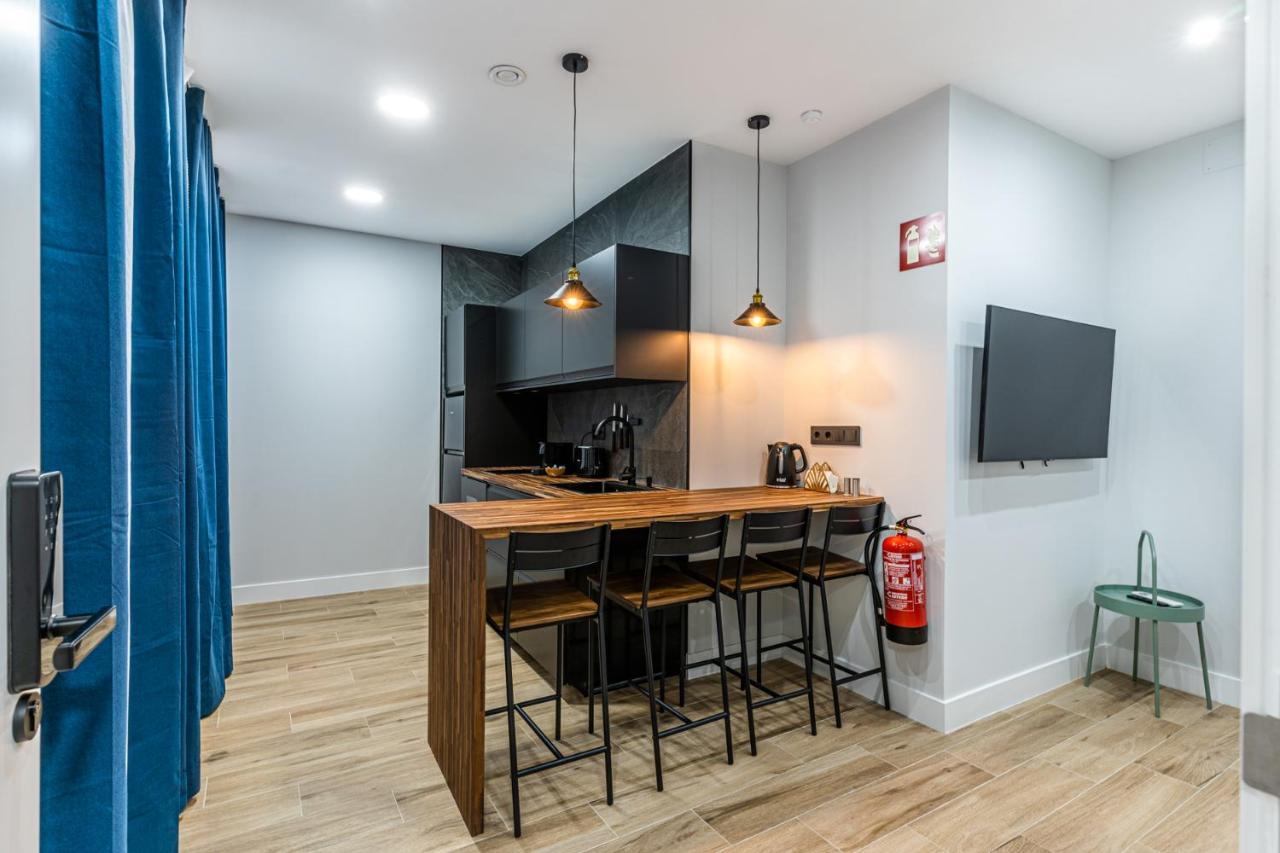 Vr Latina Apartments Madrid Ngoại thất bức ảnh