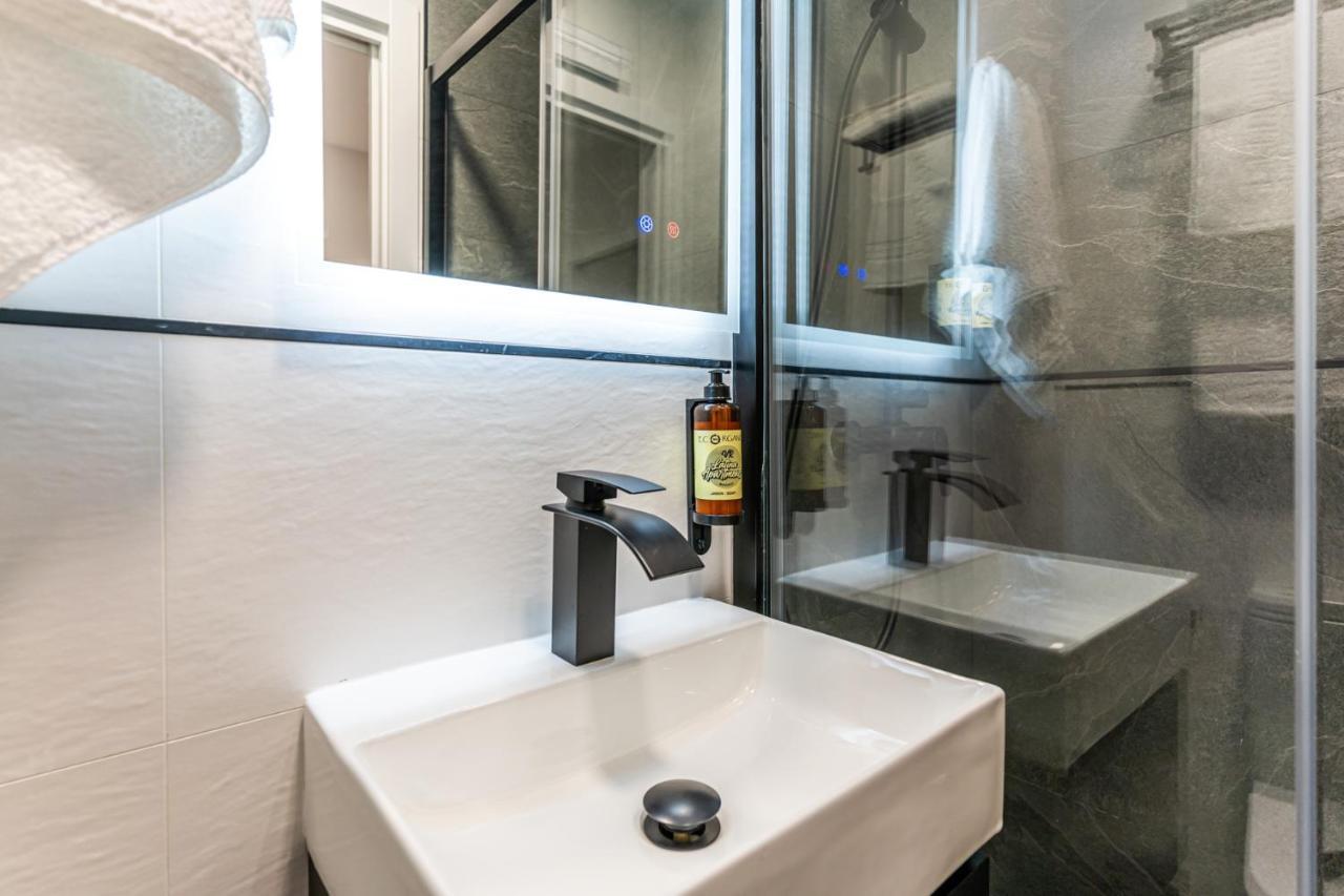 Vr Latina Apartments Madrid Ngoại thất bức ảnh